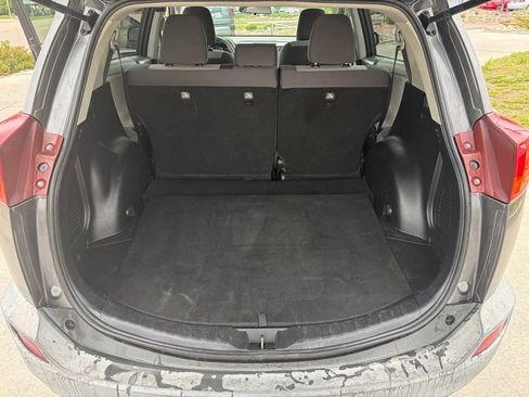 Used 2013 Toyota RAV4 LE FWD image 16