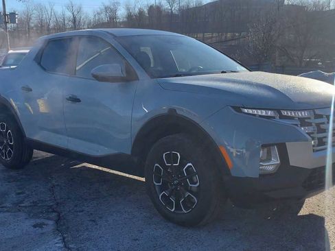 Used 2022 Hyundai Santa Cruz SEL image 2