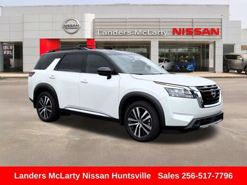 Used 2025 Nissan Pathfinder Platinum w/ Cargo Package FWD image 1