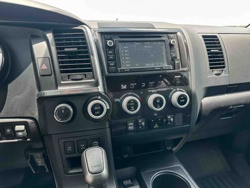 Used 2019 Toyota Sequoia TRD Sport w/ TRD Sport Premium Package AWD/4WD image 32