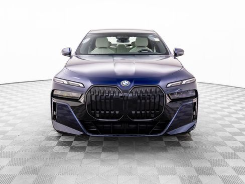 New 2026 BMW 750e xDrive AWD/4WD image 10