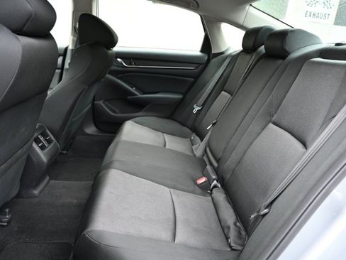Used 2018 Honda Accord EX image 14