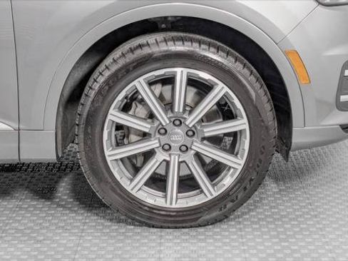 Used 2018 Audi Q7 2.0T Premium Plus w/ Premium Plus Package AWD/4WD image 36
