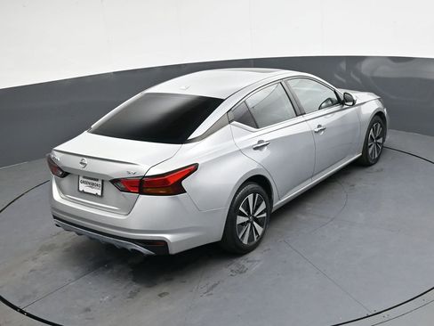 Used 2022 Nissan Altima 2.5 SV w/ SV Premium Package image 25