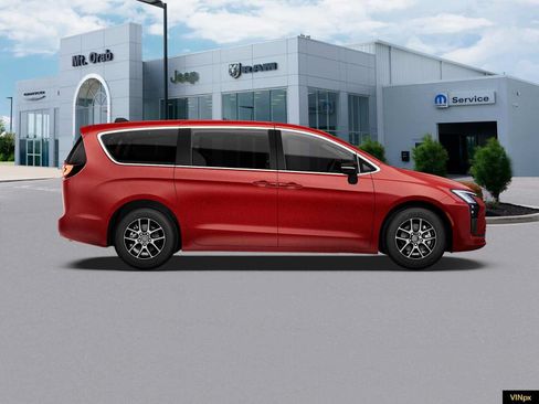 New 2027 Chrysler Pacifica Select FWD image 9