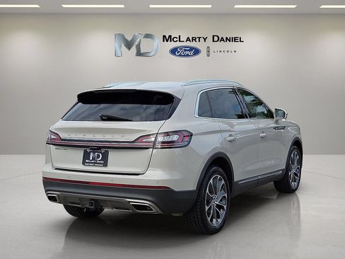 Used 2023 Lincoln Nautilus Reserve w/ Class II Trailer Tow Package FWD image 5