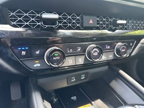 Used 2023 Honda Accord Touring image 23