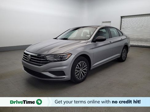Used 2021 Volkswagen Jetta SE FWD image 1