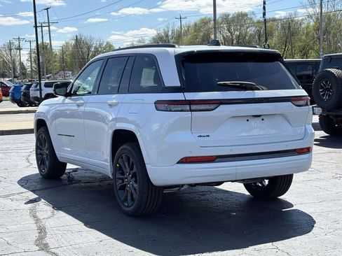 New 2026 Jeep Grand Cherokee Limited AWD/4WD image 13