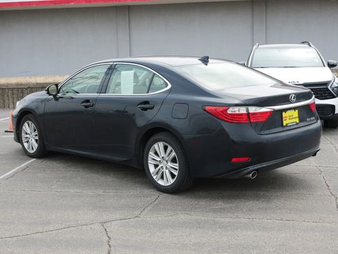 Used 2015 Lexus ES 350 w/ Premium Package image 3
