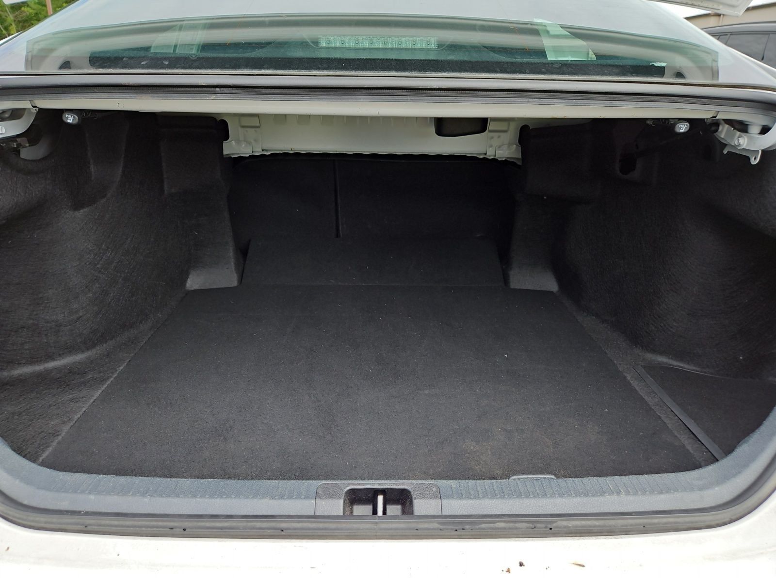 Used 2025 Toyota Camry LE FWD image 19