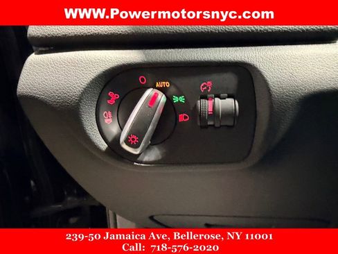 Used 2018 Audi Q3 2.0T Premium Plus w/ Premium Plus Package image 22