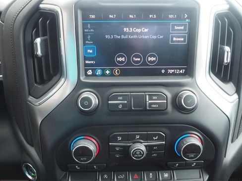 Used 2019 Chevrolet Silverado 1500 LT image 12