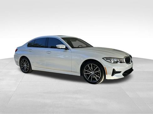 Used 2019 BMW 330i Sedan w/ Driving Assistance Package image 3