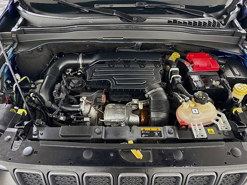 Used 2021 Jeep Renegade Trailhawk image 28