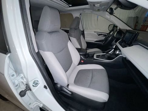 Certified 2021 Toyota RAV4 XLE w/ Convenience Package image 25