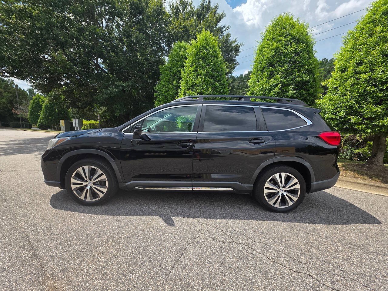 Used 2019 Subaru Ascent Limited AWD/4WD image 2