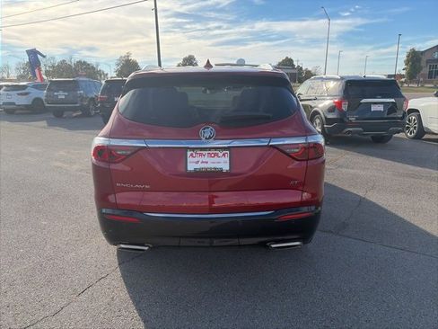 Used 2024 Buick Enclave Essence w/ Experience Buick Package image 5