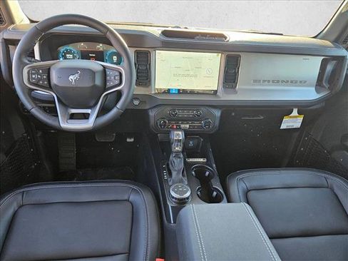 New 2025 Ford Bronco Outer Banks image 15