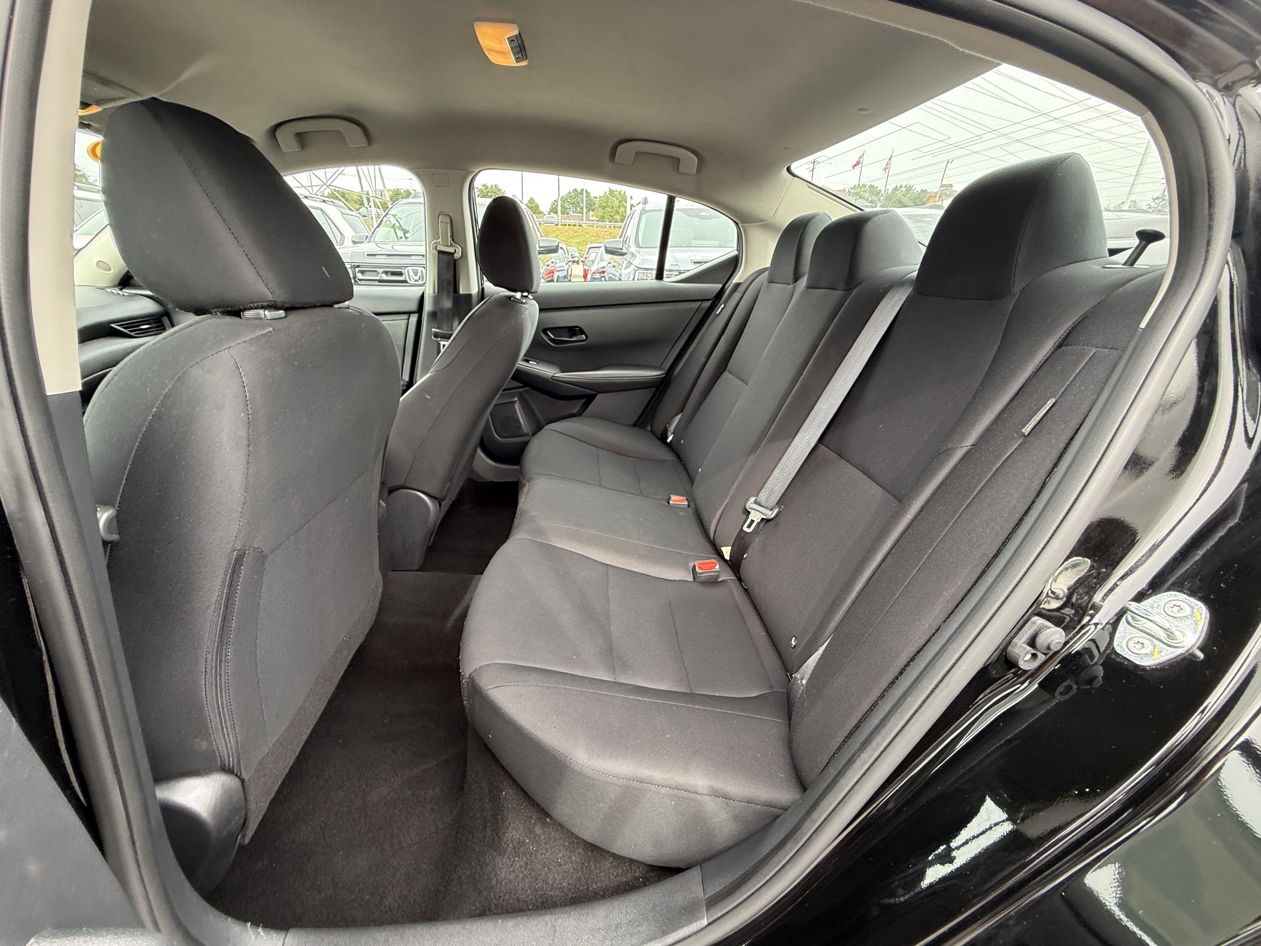 Used 2025 Nissan Sentra S FWD image 30