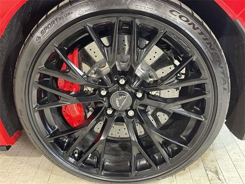 Used 2016 Chevrolet Corvette Z06 w/ 3LZ Preferred Equipment Group image 14
