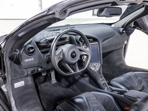 Used 2020 McLaren 720S Performance image 37