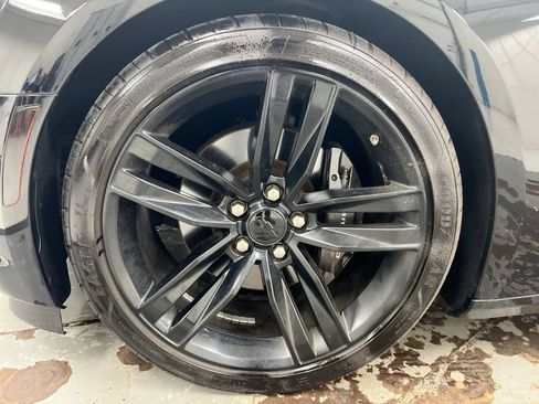 Used 2016 Chevrolet Camaro SS RWD image 28