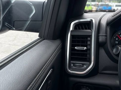 Used 2023 RAM 1500 Laramie AWD/4WD image 32