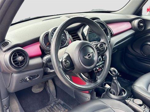 Used 2019 MINI Cooper Convertible FWD image 9