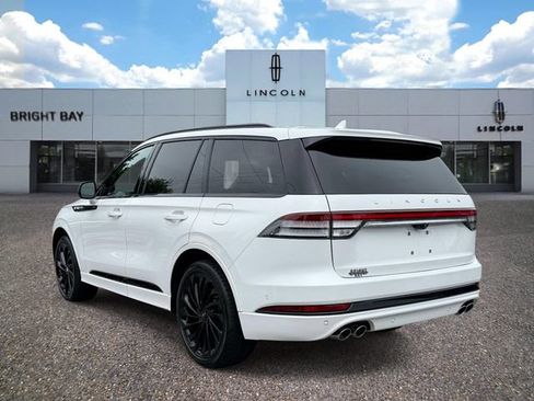 Used 2023 Lincoln Aviator Reserve w/ Equipment Group 201A AWD/4WD image 4