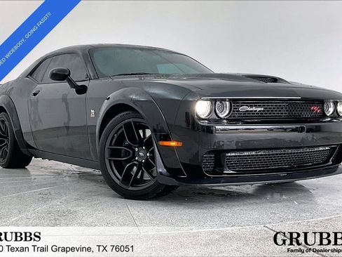 Used 2022 Dodge Challenger R/T Scat Pack image 1