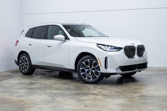 Certified 2026 BMW X3 xDrive30i w/ Premium Package AWD/4WD image 4