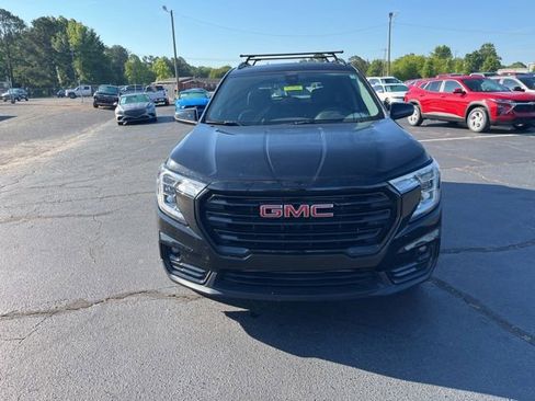 Used 2023 GMC Terrain SLT w/ Elevation Edition FWD image 33