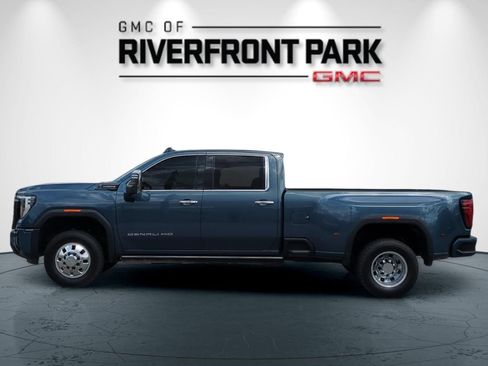 Used 2026 GMC Sierra 3500 Denali Ultimate AWD/4WD image 6