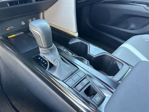 Used 2025 Toyota Camry SE image 23