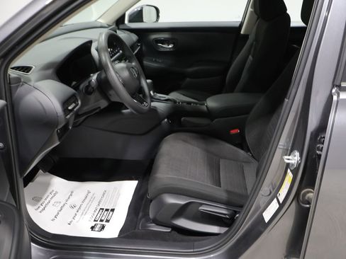 Used 2025 Honda HR-V LX image 11