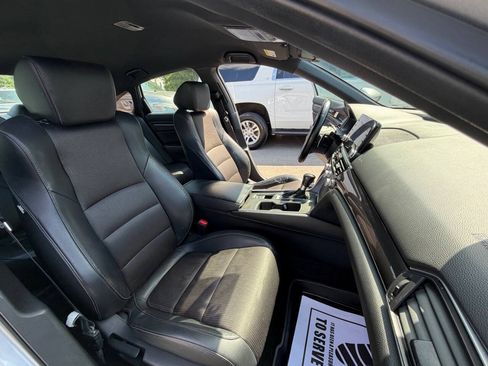 Used 2018 Honda Accord Sport image 24