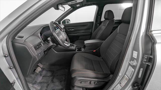 Used 2025 Honda CR-V Sport image 14