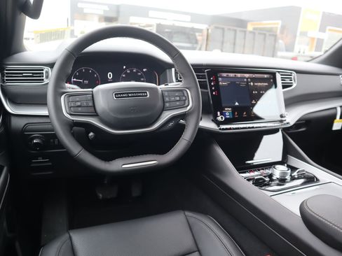 New 2026 Jeep Grand Wagoneer Limited AWD/4WD image 2