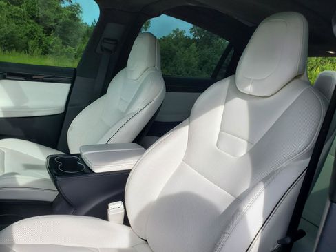 Used 2016 Tesla Model X Performance AWD/4WD image 30