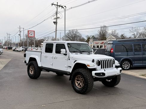 Used 2021 Jeep Gladiator Overland AWD/4WD image 24