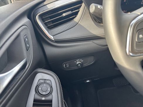 Used 2025 Buick Encore GX Preferred image 32