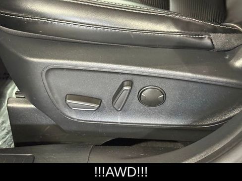 Used 2024 Ford Escape Platinum image 25