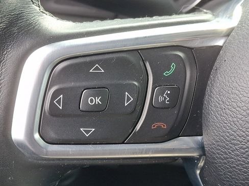 Used 2021 Jeep Wrangler Unlimited Sahara AWD/4WD image 22
