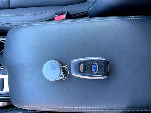 Used 2021 Subaru Ascent Limited w/ Technology Package image 14