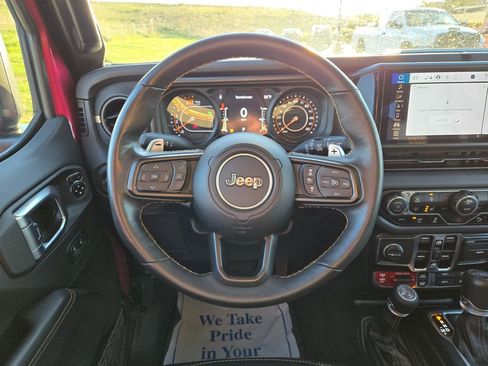 Used 2024 Jeep Wrangler Unlimited Rubicon 392 image 19