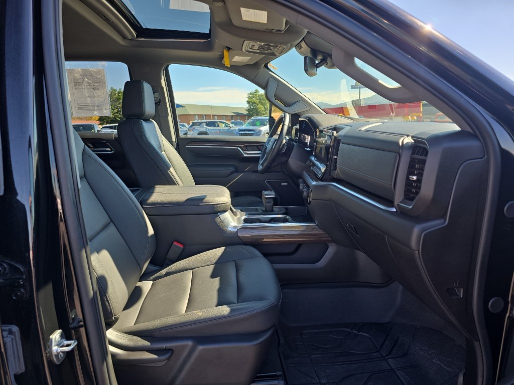 Certified 2025 Chevrolet Silverado 1500 RST w/ Convenience Package II AWD/4WD image 25