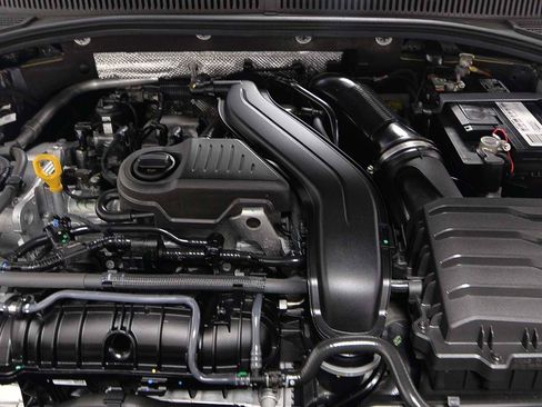 Used 2024 Volkswagen Jetta SE FWD image 15