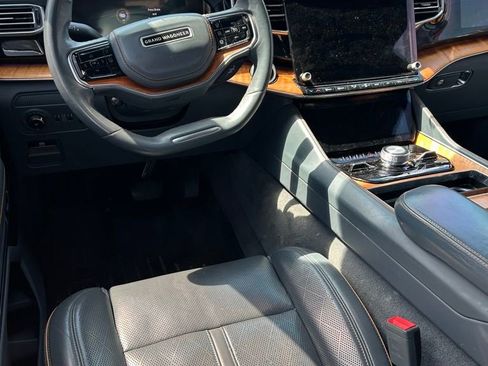 Used 2022 Jeep Grand Wagoneer Series II w/ Premium Group II AWD/4WD image 5
