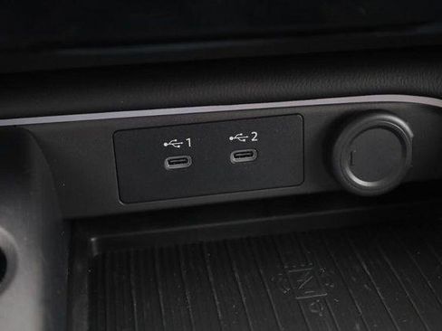 New 2026 Nissan Sentra SV w/ SV Convenience Package FWD image 17